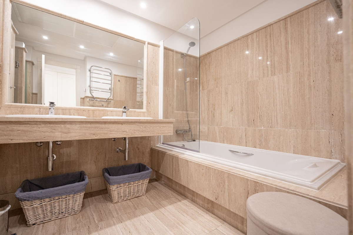 Huis te koop in Marbella | 3 slaapkamers H5392441