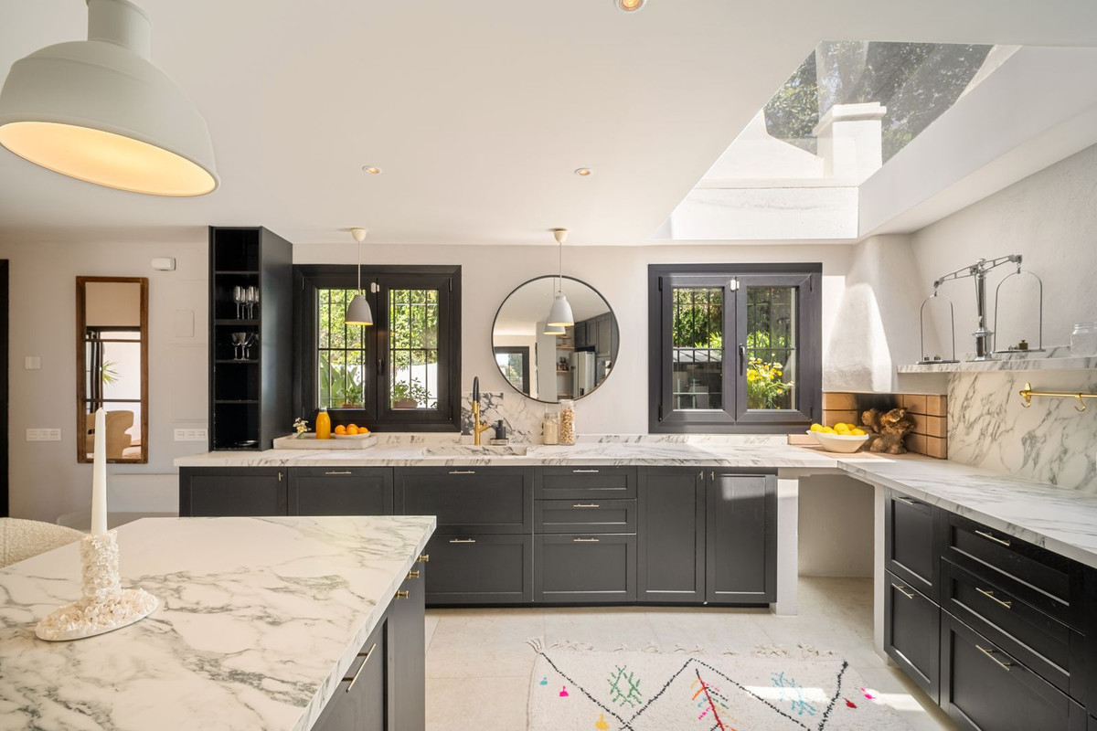 Huis te koop in Marbella | 4 slaapkamers H5395765