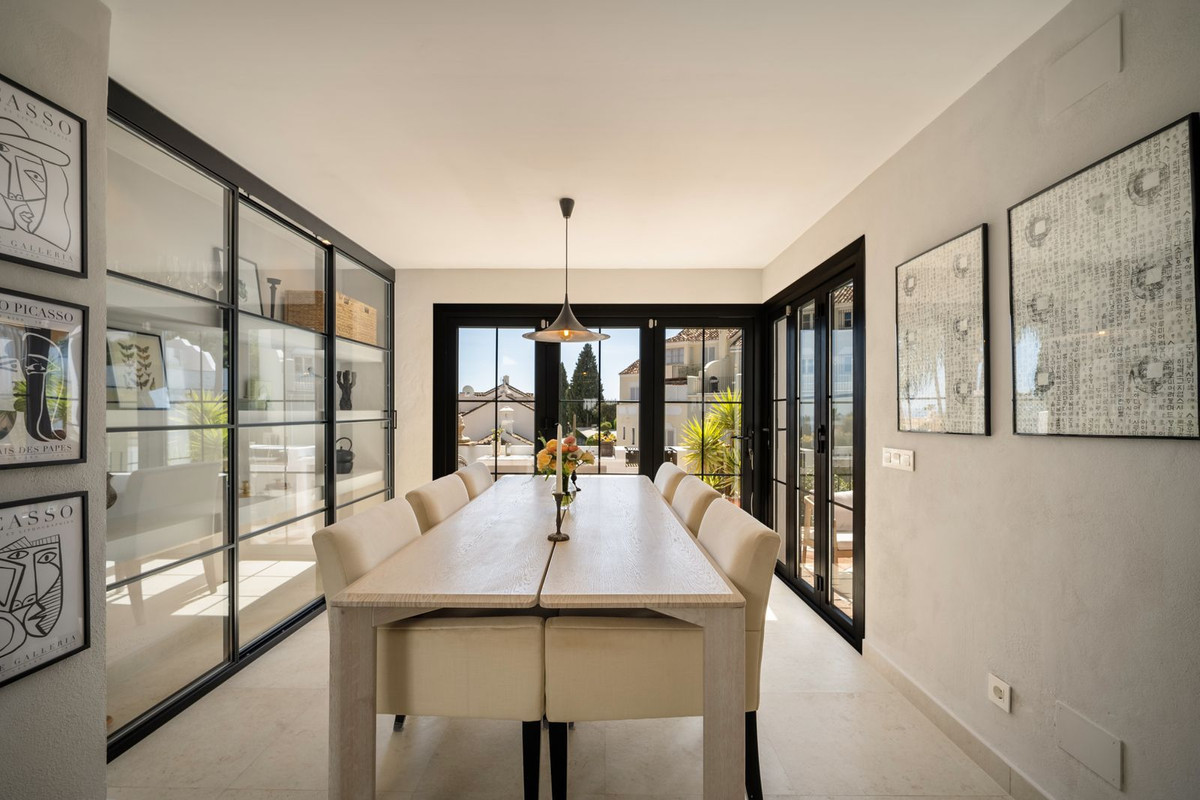 Huis te koop in Marbella | 4 slaapkamers H5395765