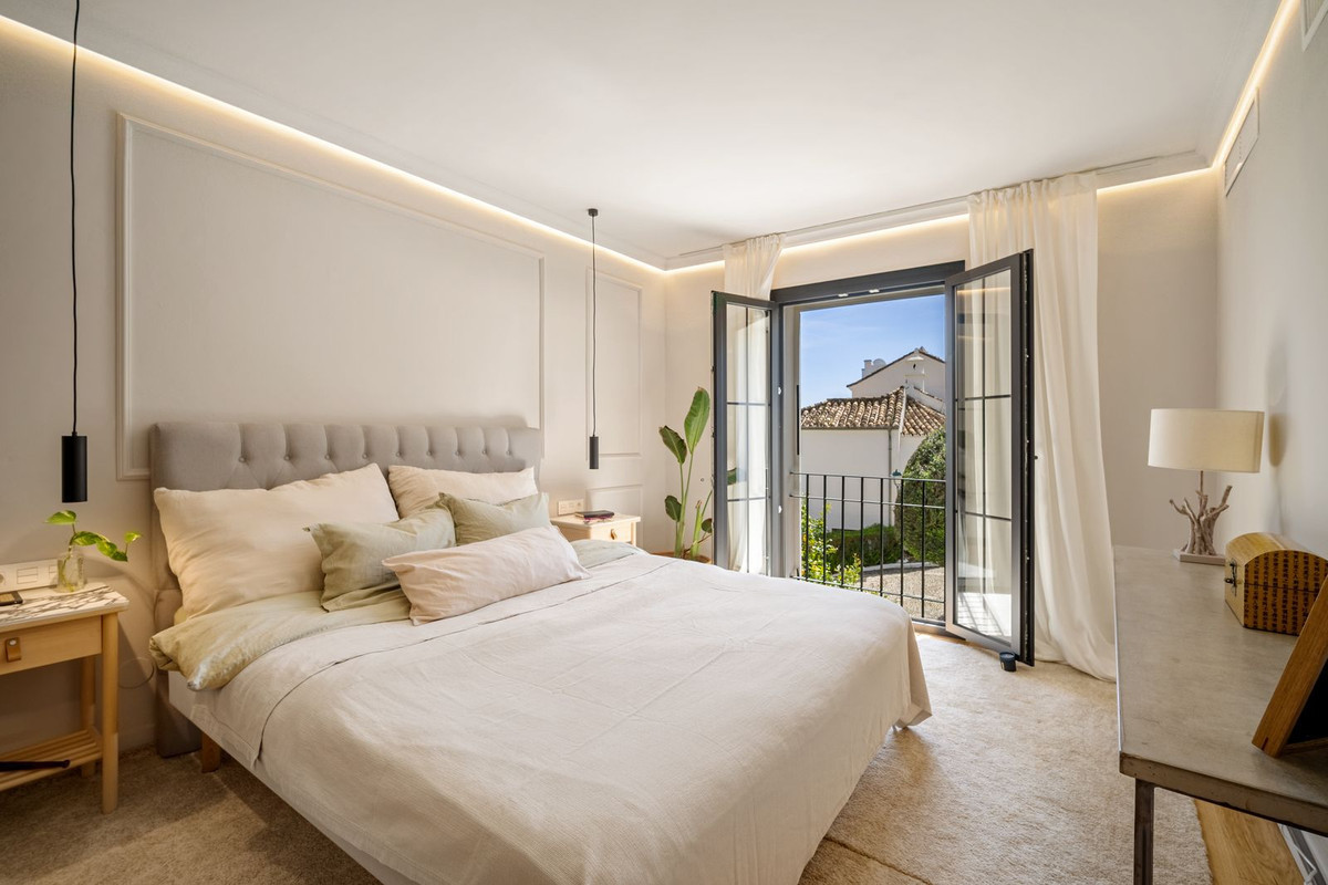 Huis te koop in Marbella | 4 slaapkamers H5395765