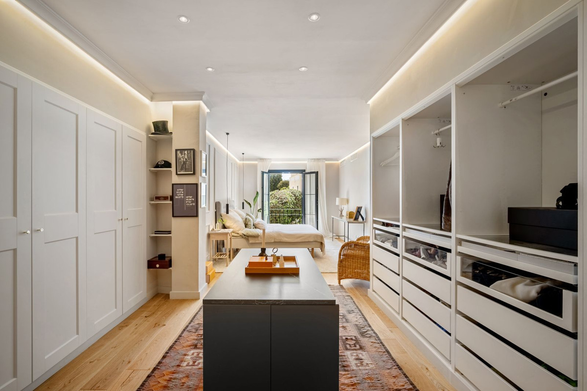 Huis te koop in Marbella | 4 slaapkamers H5395765