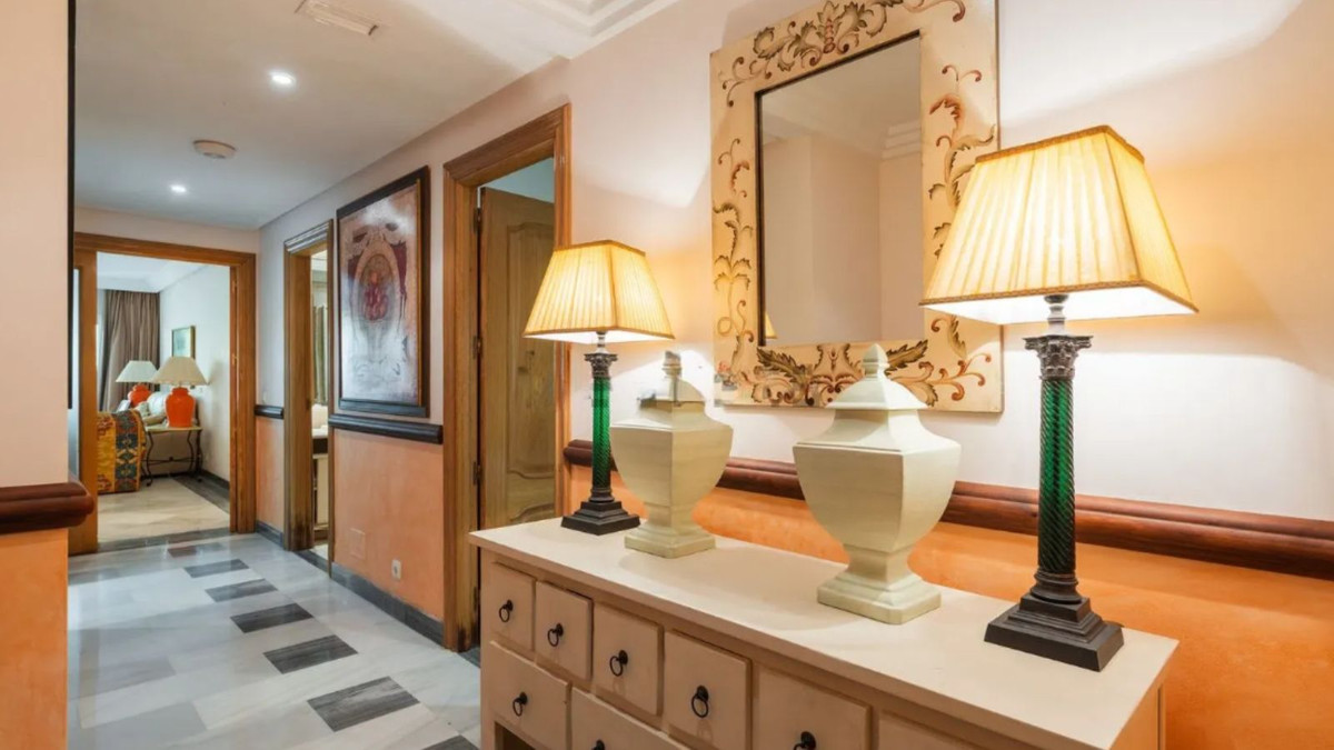 Appartement te koop in Marbella | 2 slaapkamers H5396686