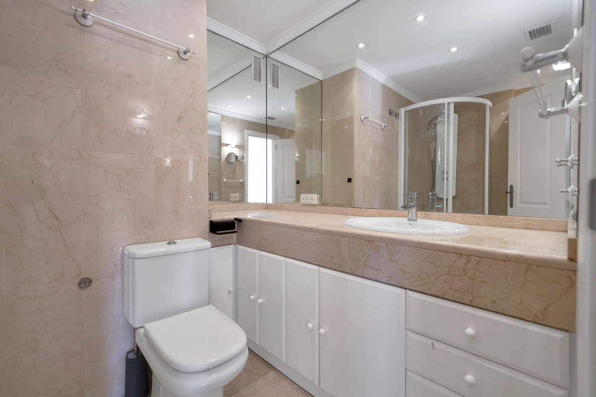 Appartement te koop in Marbella | 3 slaapkamers H5397184