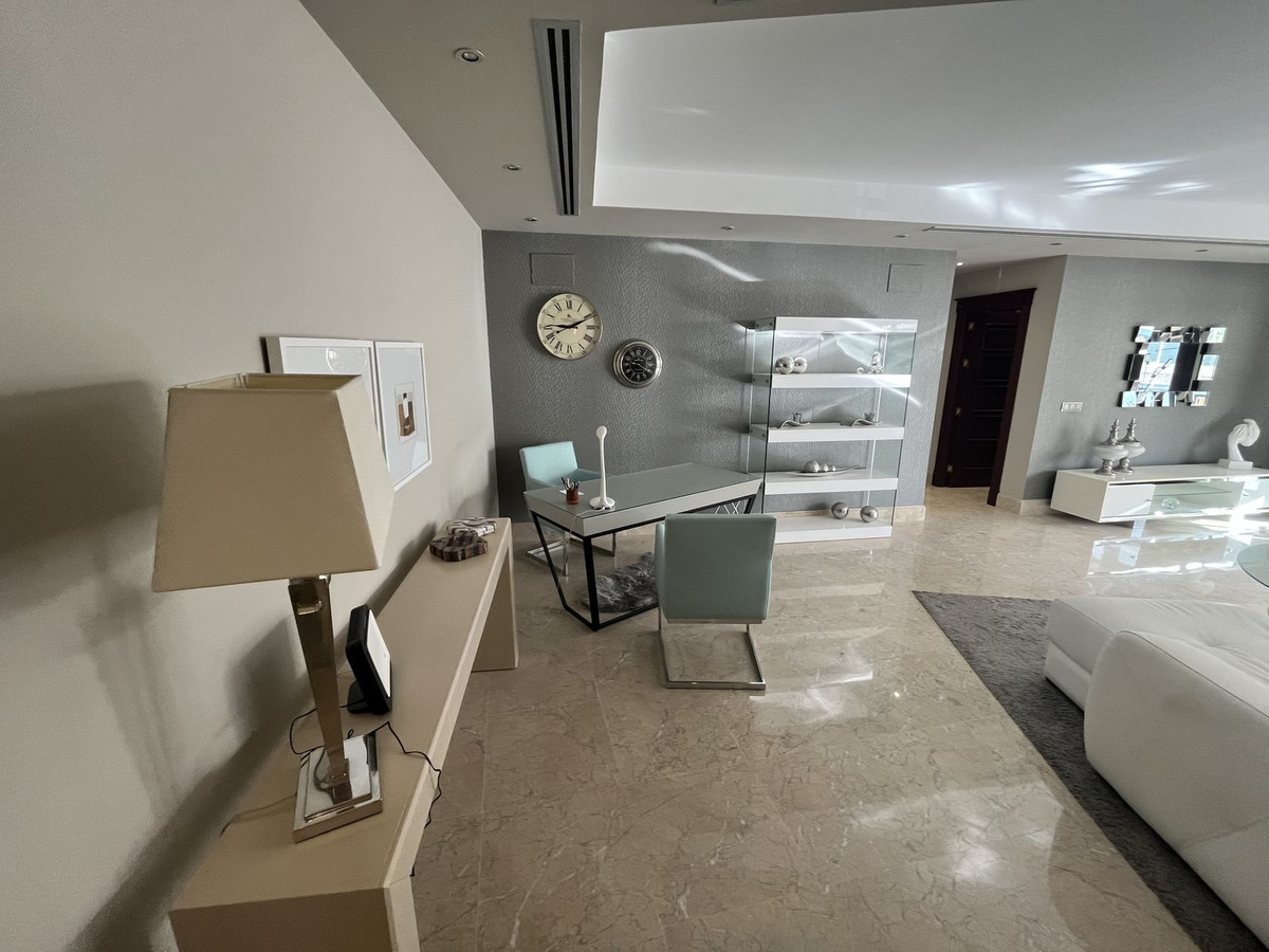 Penthouse te koop in Marbella | 3 slaapkamers H5397421