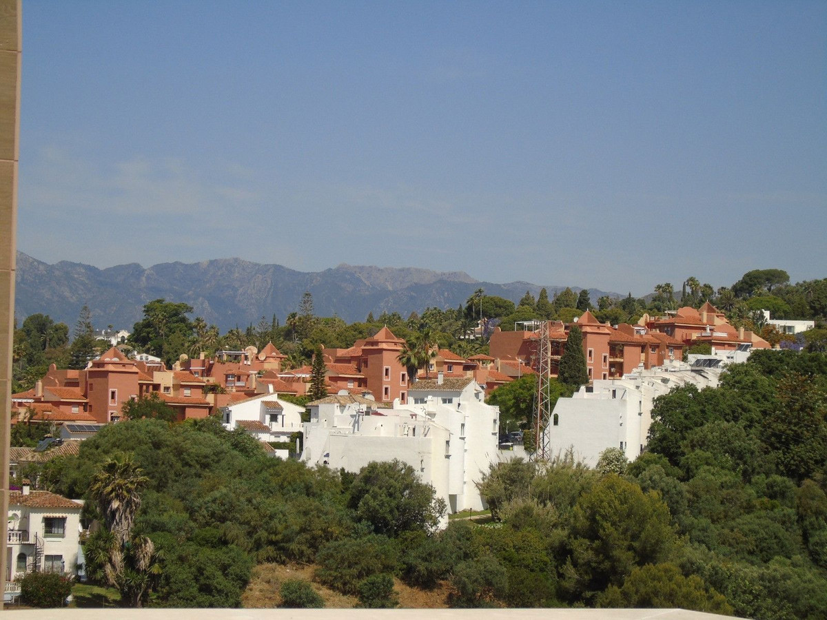 Property main view 60