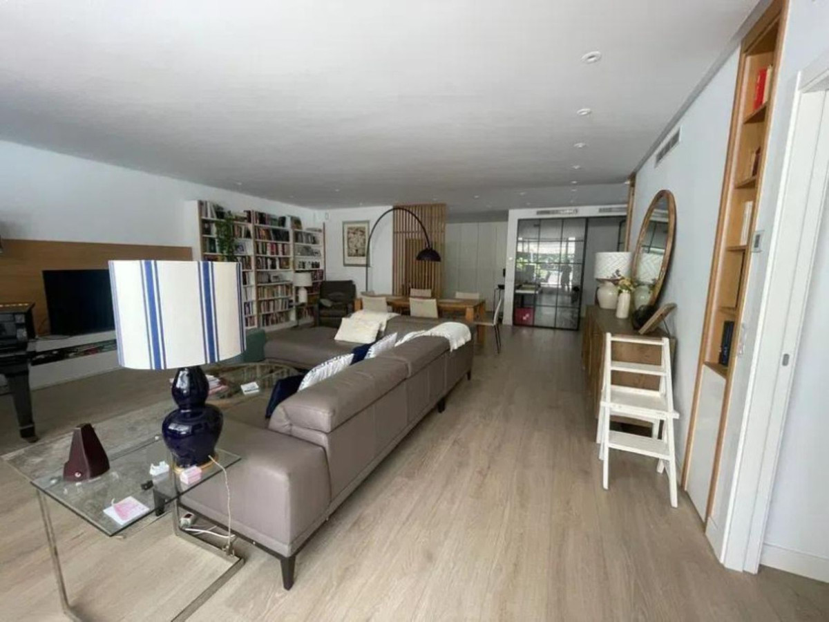 Appartement te koop in Marbella | 4 slaapkamers H5410513