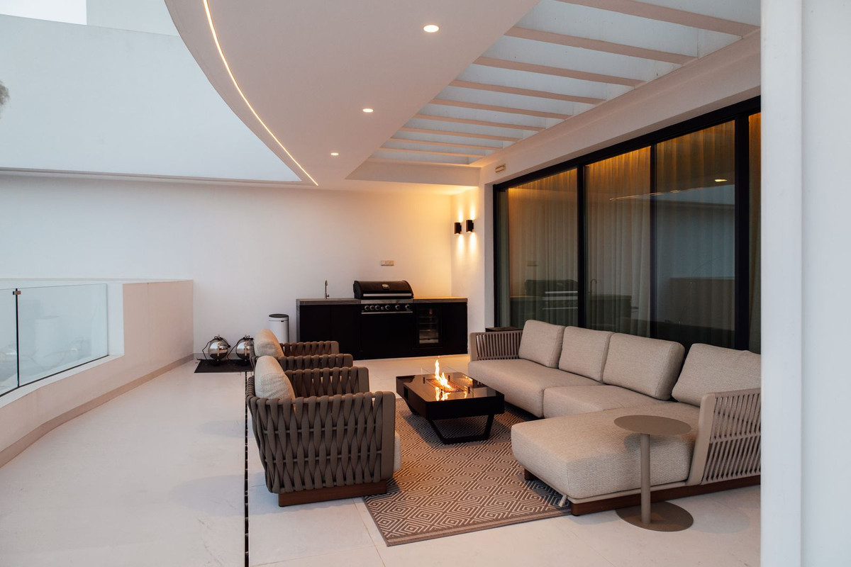 Penthouse te koop in Marbella | 3 slaapkamers H5411542