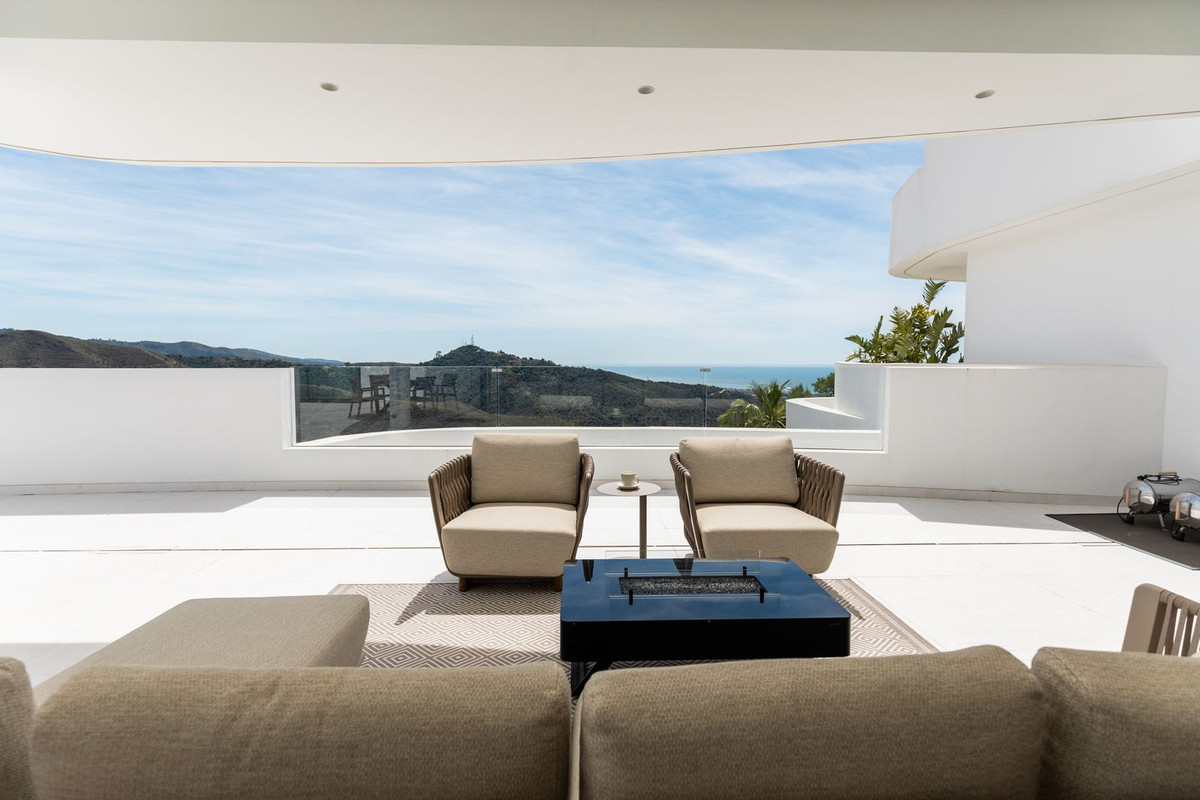 Penthouse te koop in Marbella | 3 slaapkamers H5411542