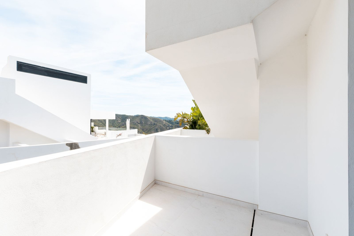 Penthouse te koop in Marbella | 3 slaapkamers H5411542