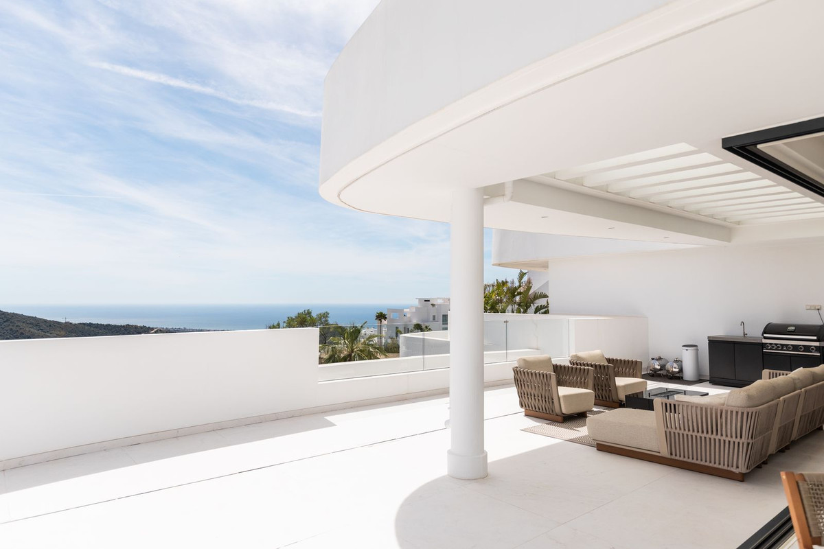 Penthouse te koop in Marbella | 3 slaapkamers H5411542