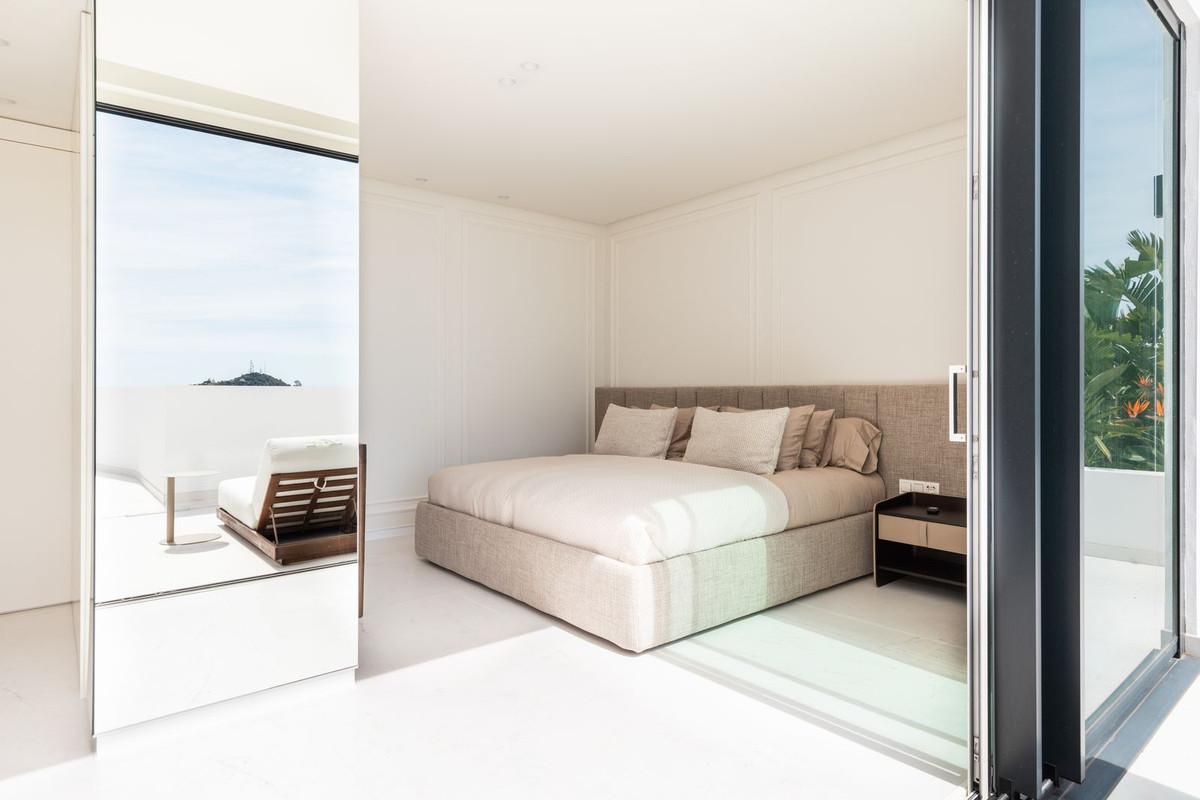 Penthouse te koop in Marbella | 3 slaapkamers H5411542