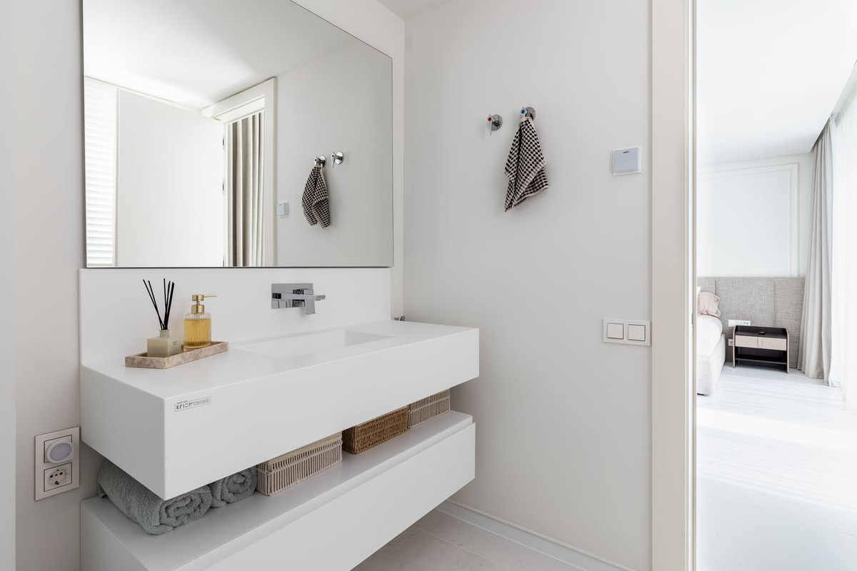 Penthouse te koop in Marbella | 3 slaapkamers H5411542
