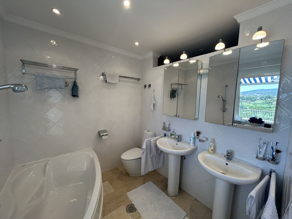 Penthouse te koop in Marbella | 1 slaapkamers H5411677