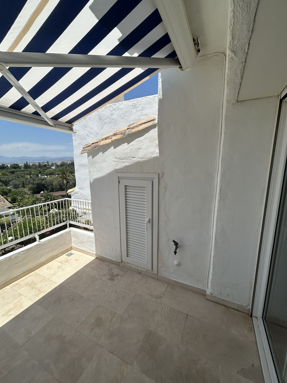 Penthouse te koop in Marbella | 1 slaapkamers H5411677