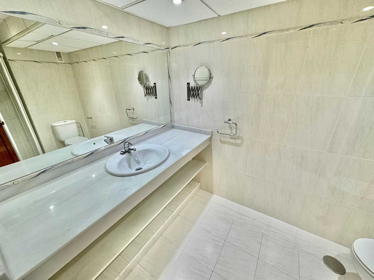 Appartement te koop in Marbella | 3 slaapkamers H5421028