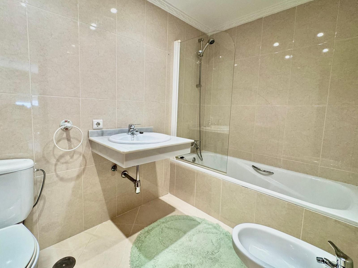 Appartement te koop in Marbella | 3 slaapkamers H5421028