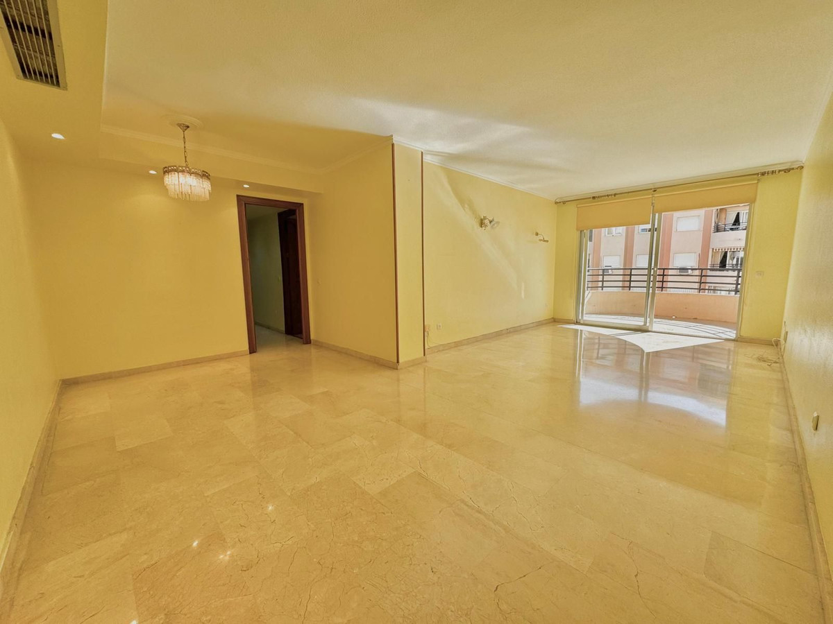 Appartement te koop in Marbella | 3 slaapkamers H5421028