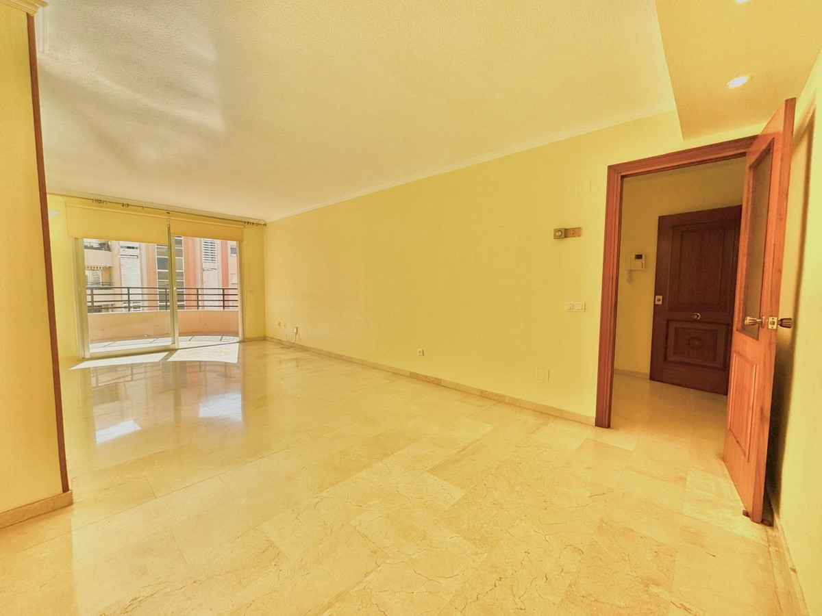 Appartement te koop in Marbella | 3 slaapkamers H5421028