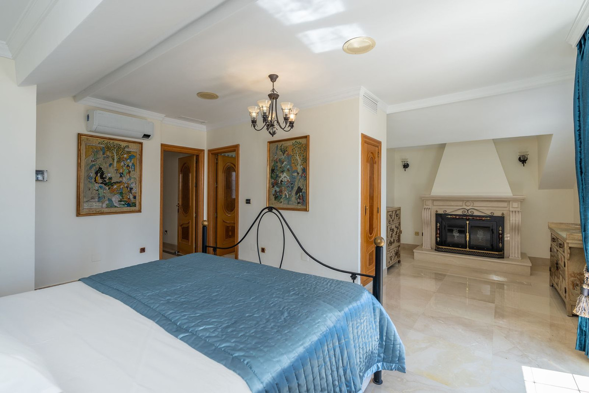 Penthouse te koop in Marbella | 5 slaapkamers H5421190