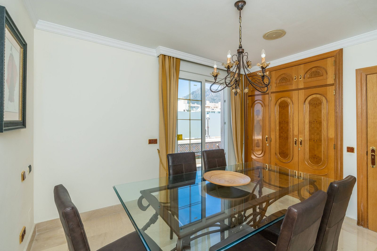Penthouse te koop in Marbella | 5 slaapkamers H5421190