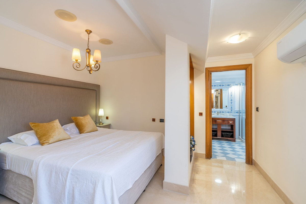 Penthouse te koop in Marbella | 5 slaapkamers H5421190