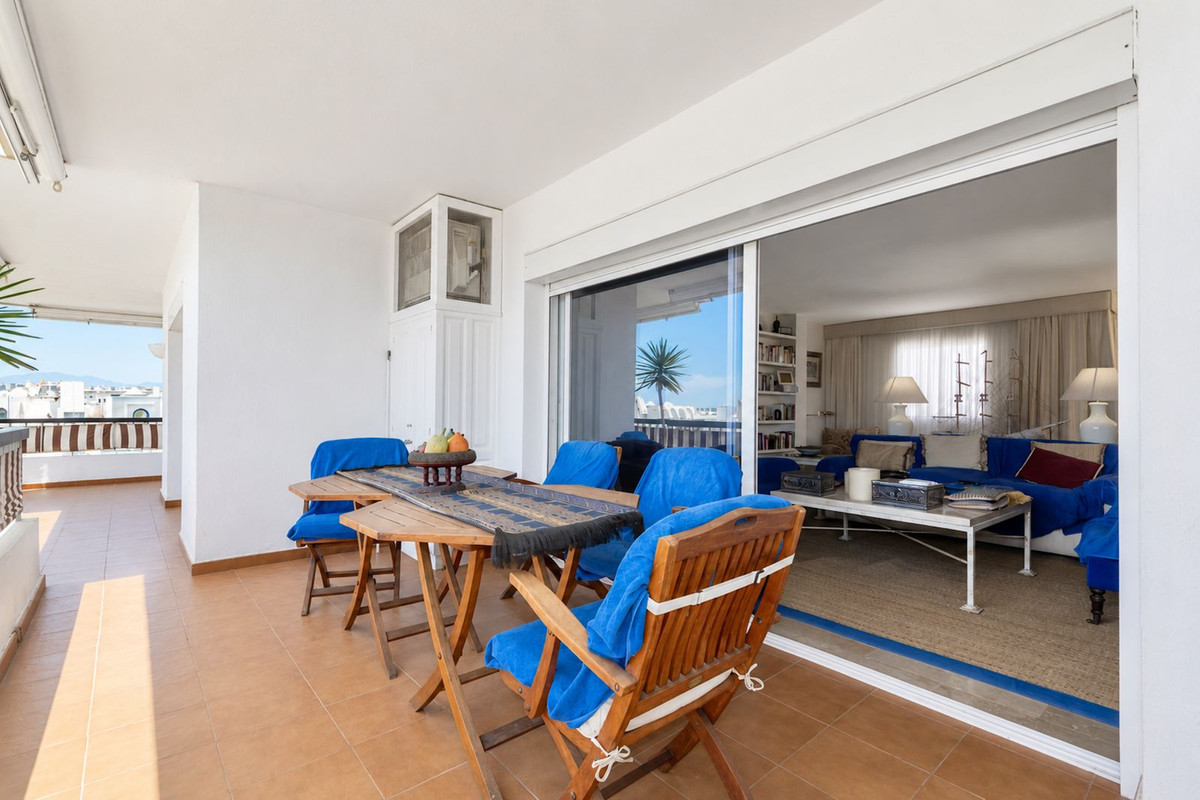 Appartement te koop in Marbella | 3 slaapkamers H5421922
