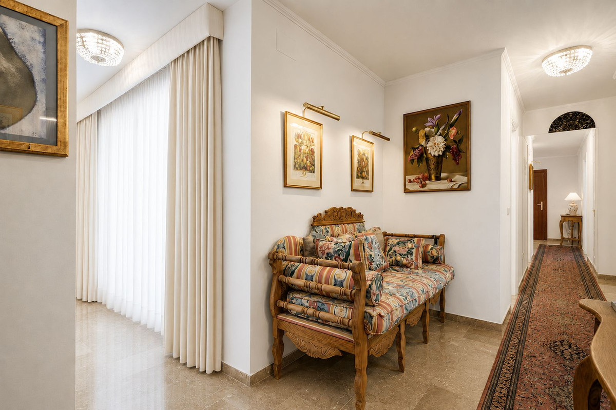 Appartement te koop in Marbella | 3 slaapkamers H5421922
