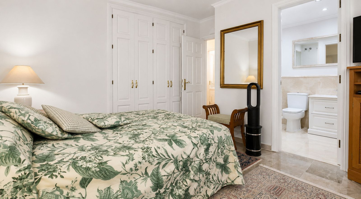 Appartement te koop in Marbella | 3 slaapkamers H5421922