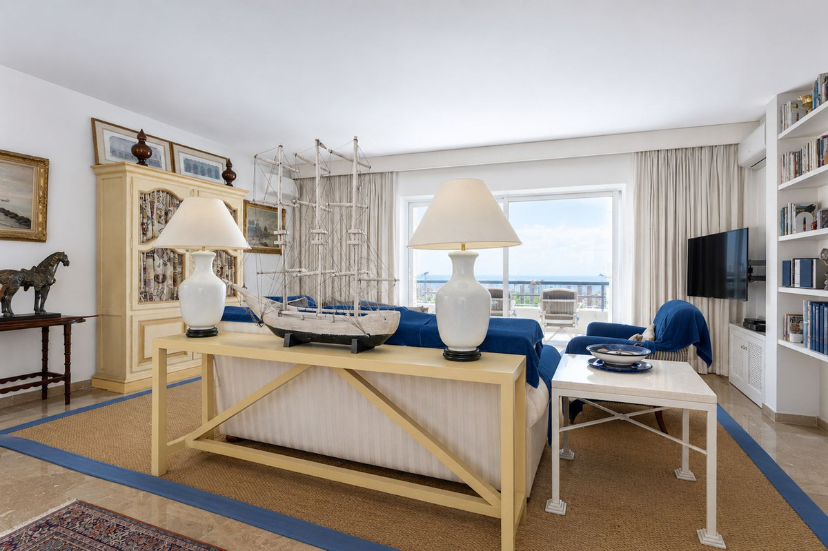 Appartement te koop in Marbella | 3 slaapkamers H5421922