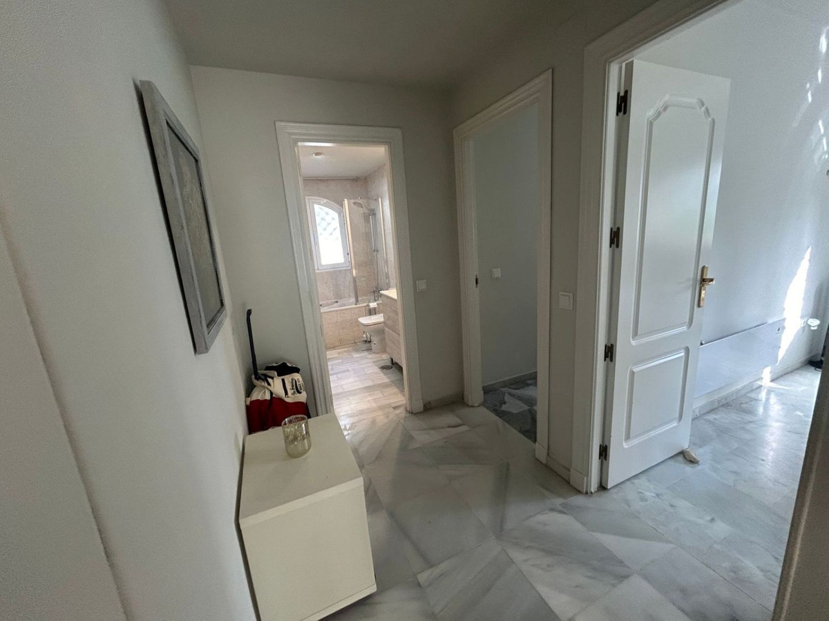 Appartement te koop in Marbella | 3 slaapkamers H5422516