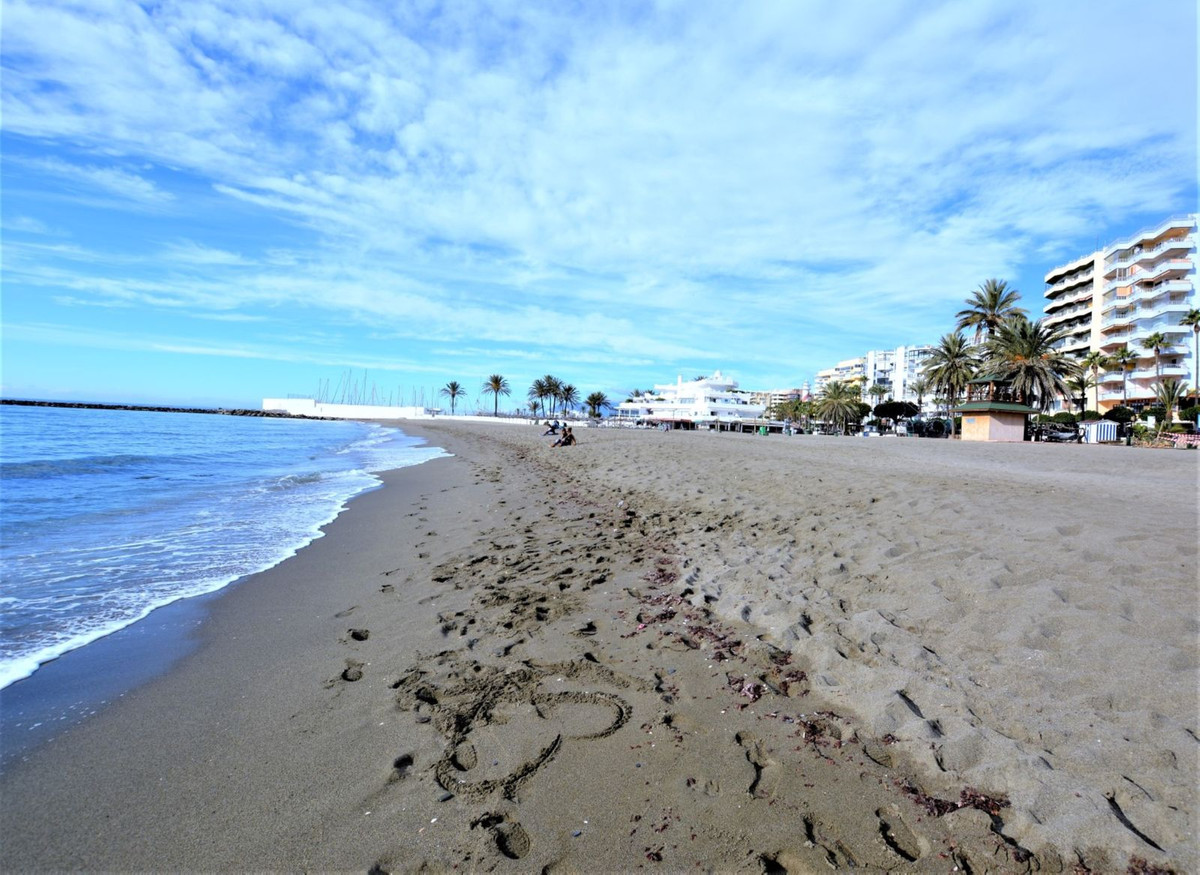 Appartement te koop in Marbella | 3 slaapkamers H5423986