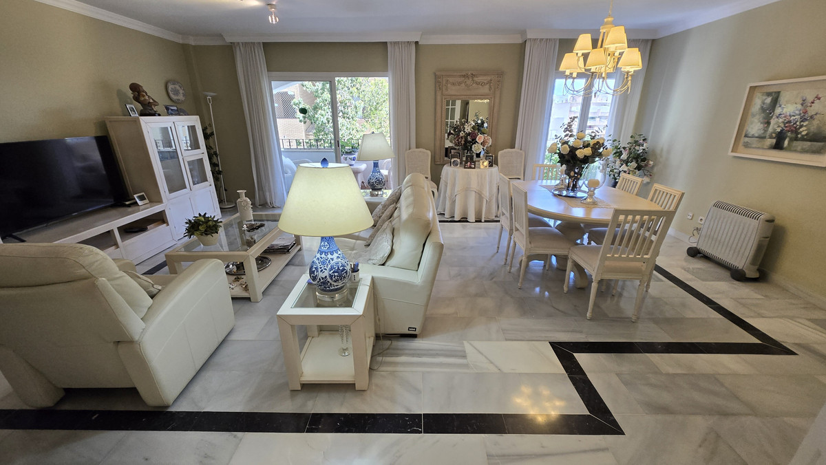 Percelen te koop in Marbella | 2 slaapkamers H5426344