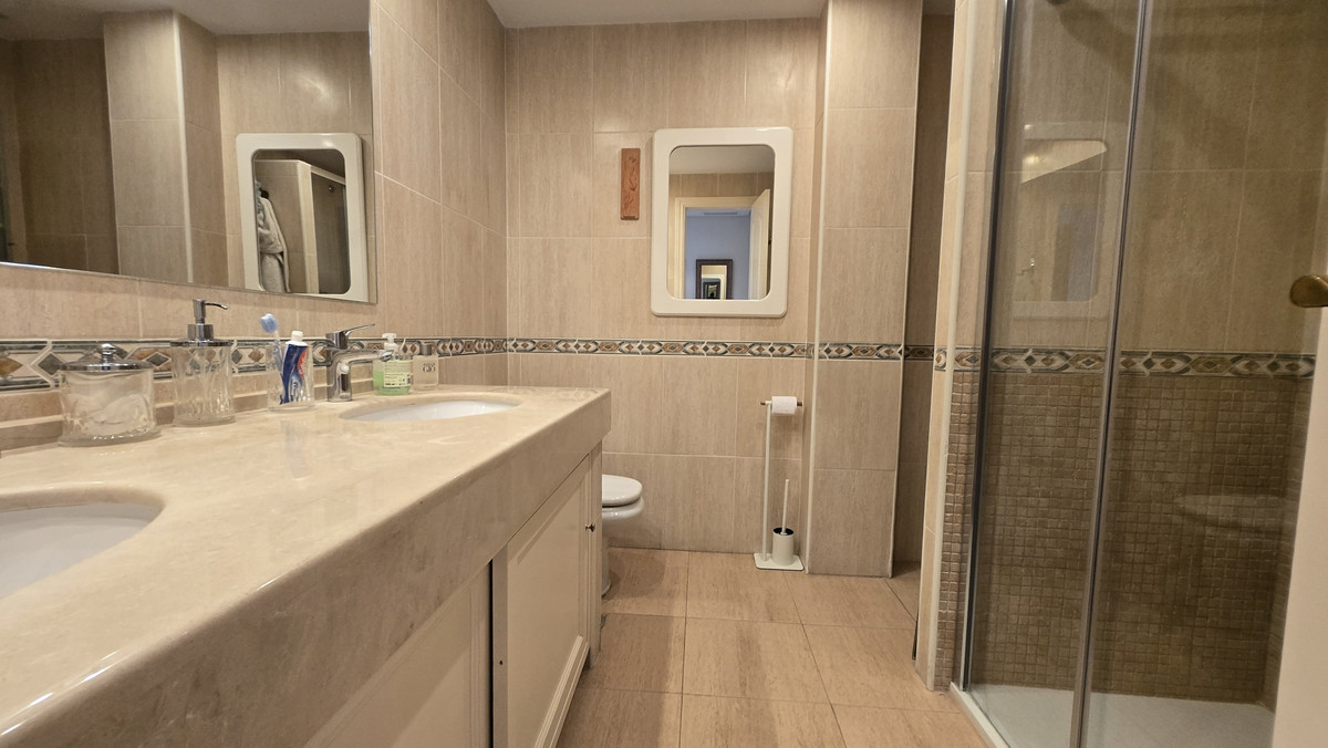 Percelen te koop in Marbella | 2 slaapkamers H5426344