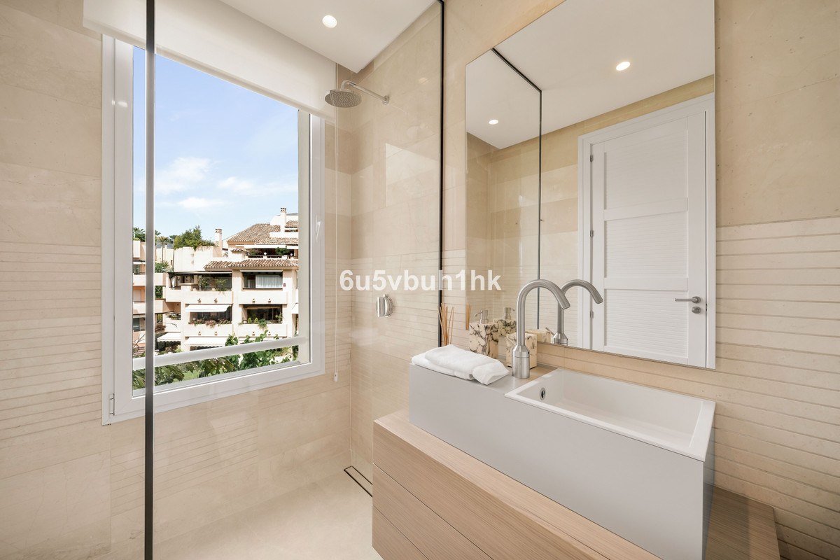 Huis te koop in Marbella | 3 slaapkamers H5430985