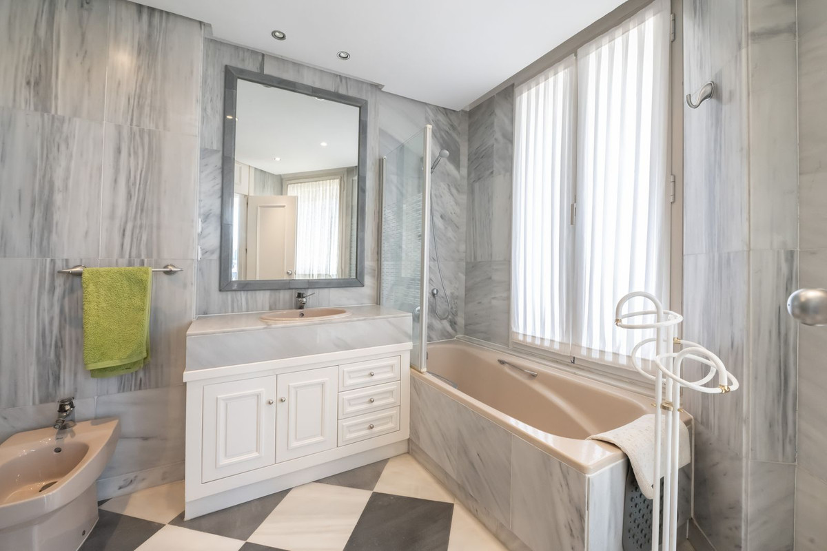 Percelen te koop in Marbella | 3 slaapkamers H5433580