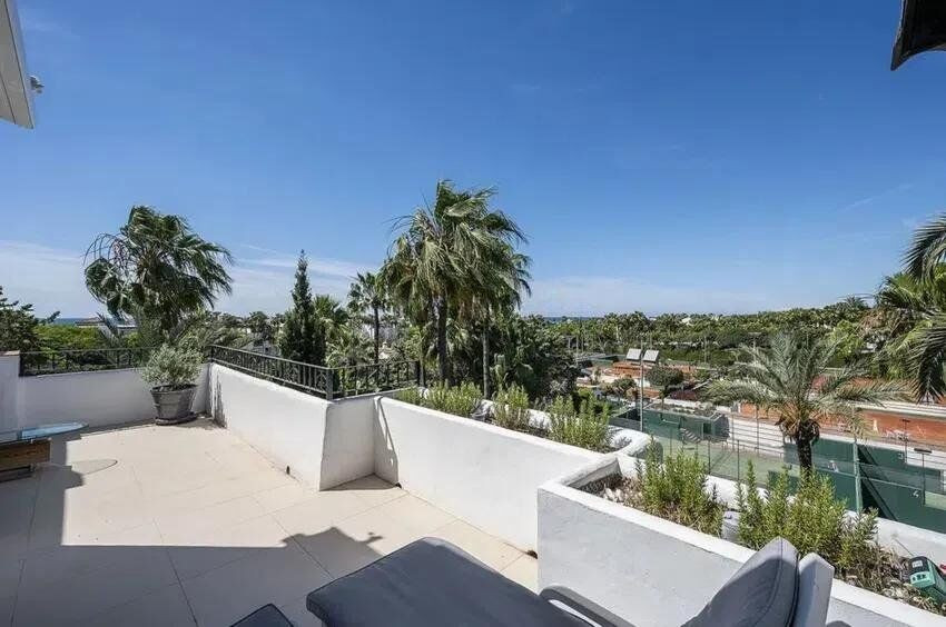 Penthouse te koop in Marbella | 3 slaapkamers H5434243