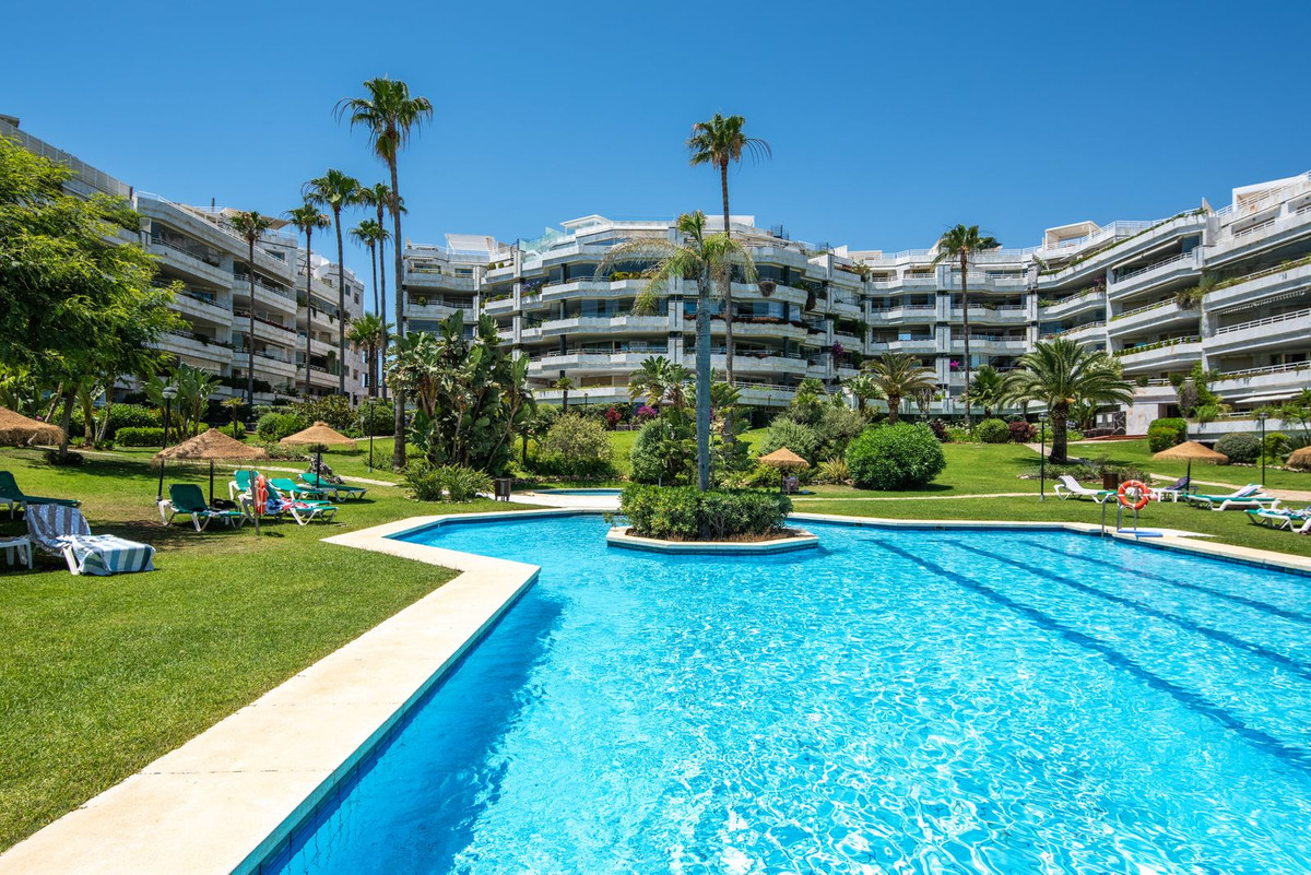 Appartement te koop in Marbella | 4 slaapkamers H5435026
