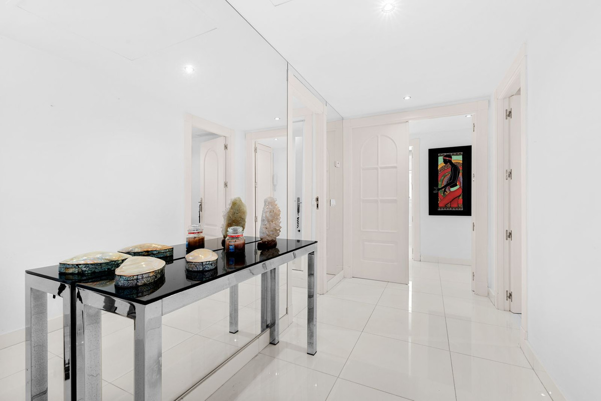 Appartement te koop in Marbella | 4 slaapkamers H5435026