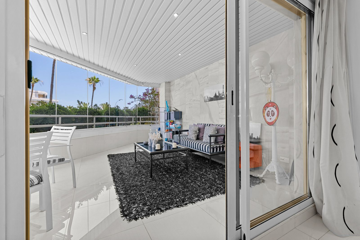 Appartement te koop in Marbella | 4 slaapkamers H5435026
