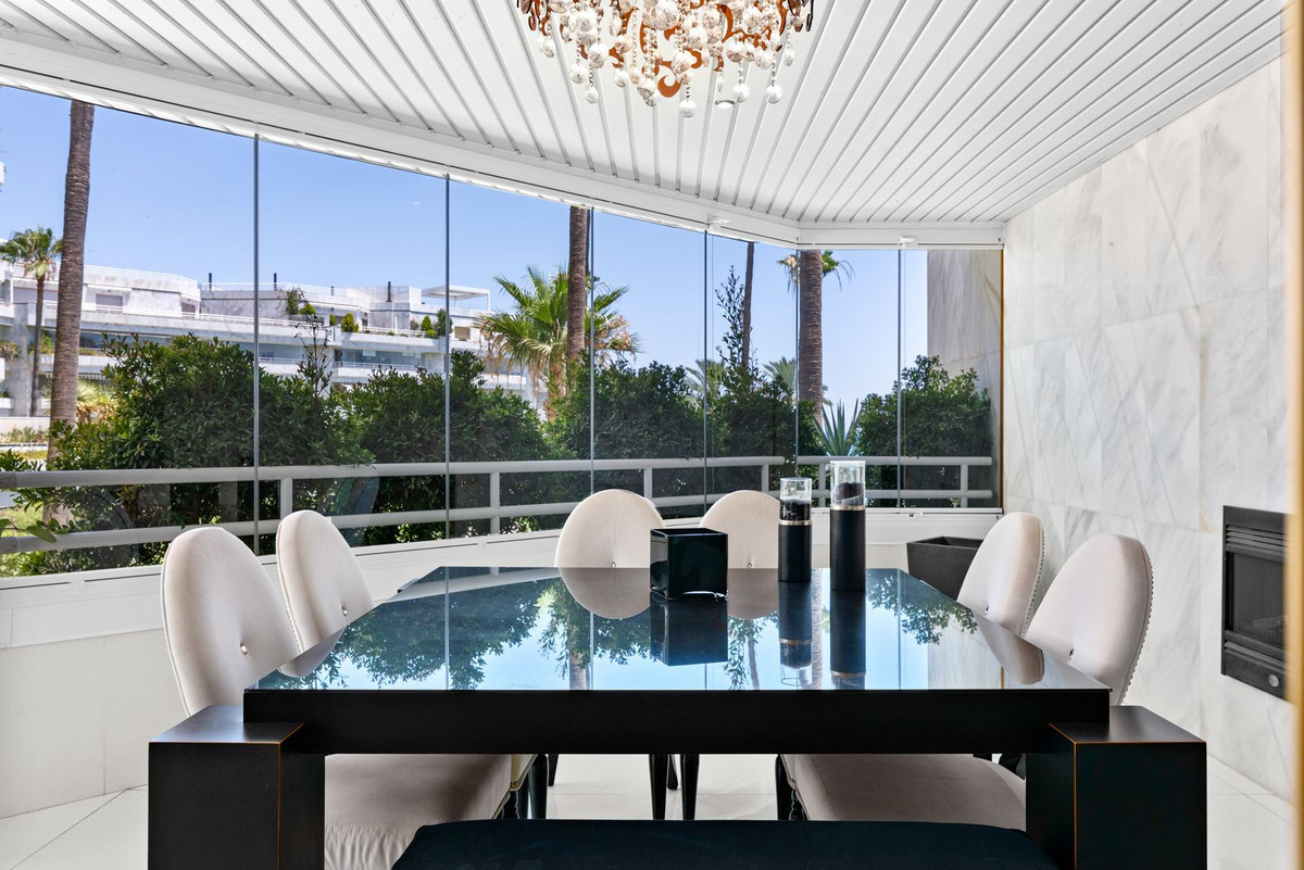 Appartement te koop in Marbella | 4 slaapkamers H5435026