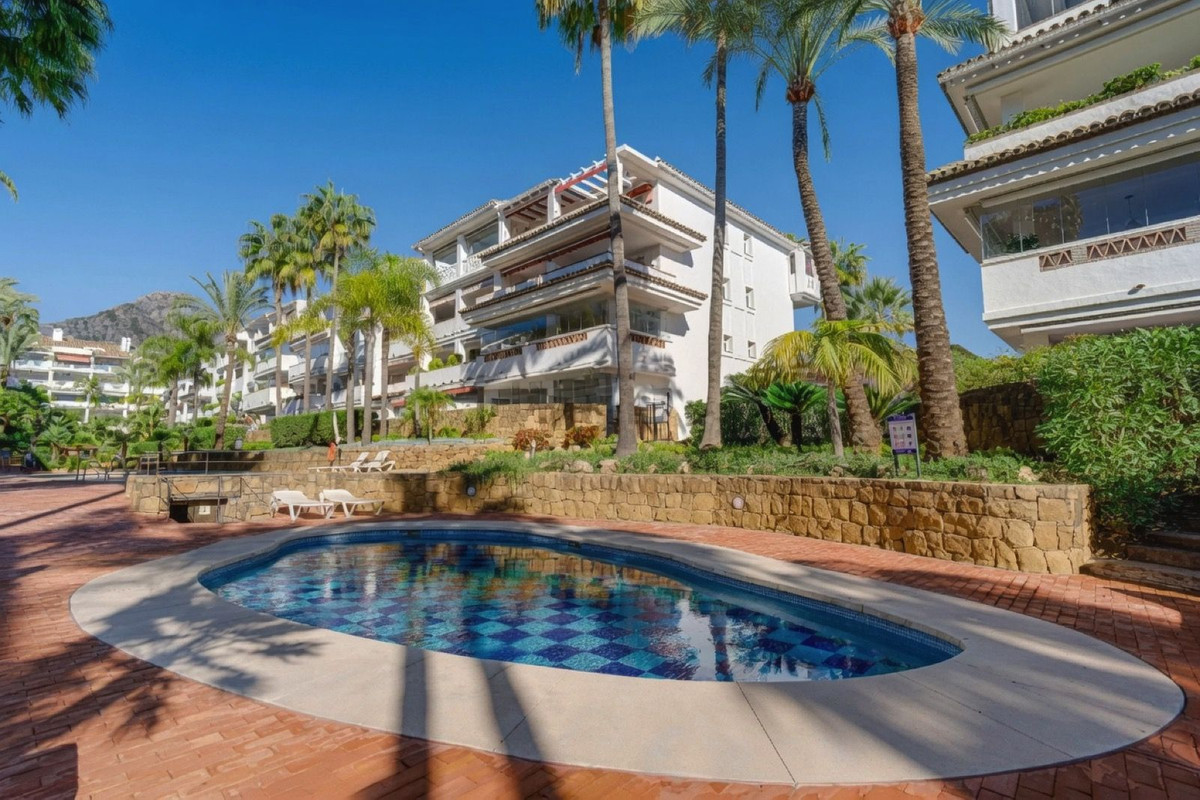 Appartement te koop in Marbella | 2 slaapkamers H5445076