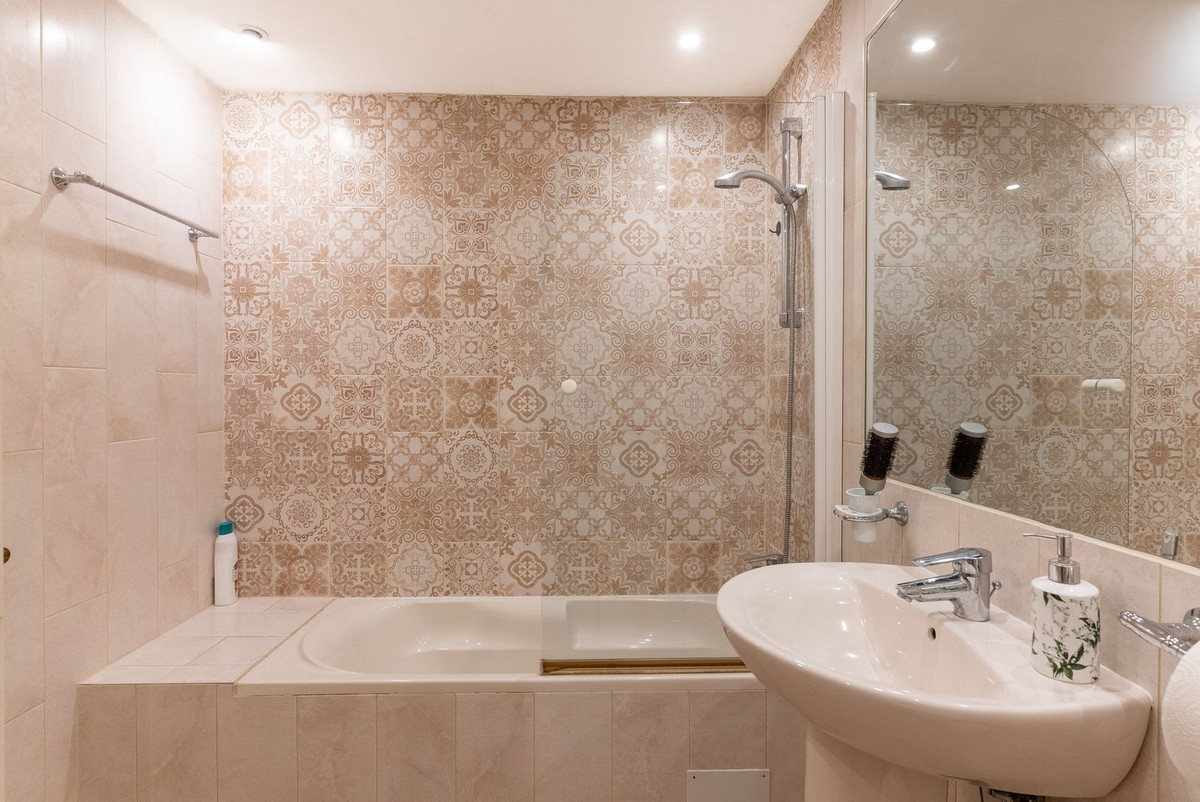 Appartement te koop in Marbella | 2 slaapkamers H5446447
