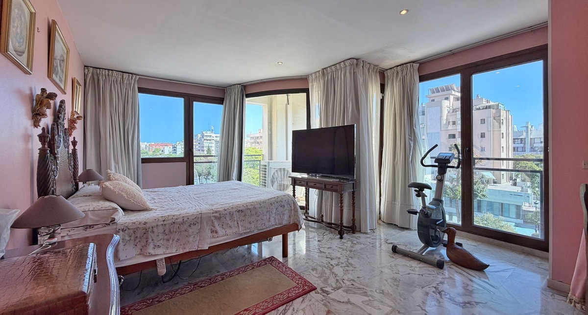 Appartement te koop in Marbella | 3 slaapkamers H5448196