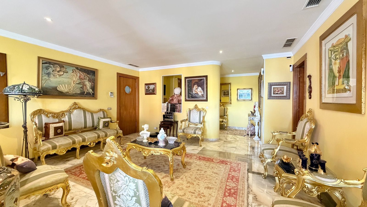 Appartement te koop in Marbella | 3 slaapkamers H5448196