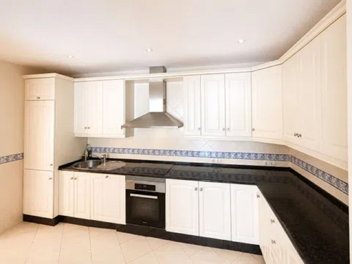 Appartement te koop in Marbella | 3 slaapkamers H5459704