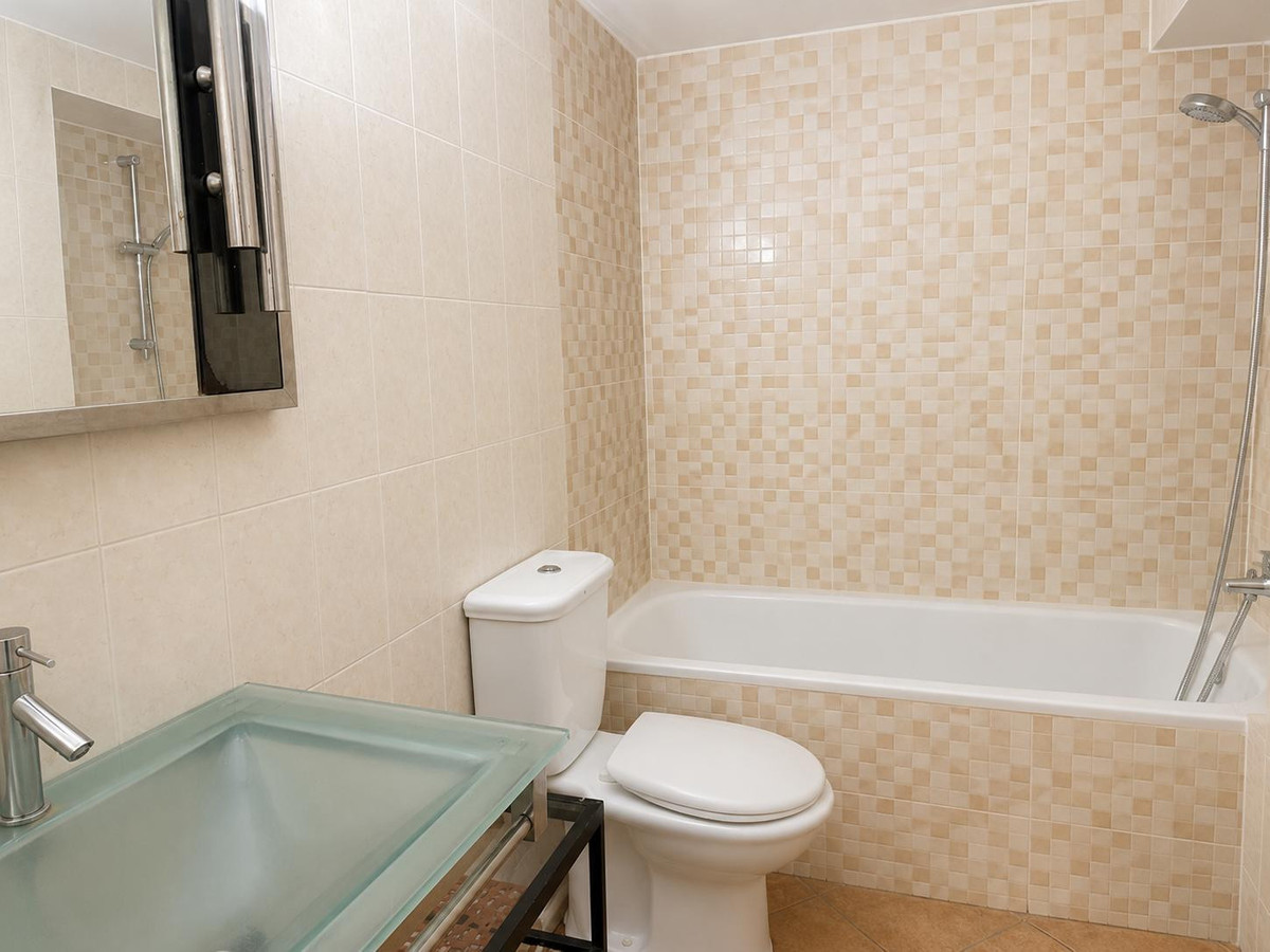 Appartement te koop in Marbella | 6 slaapkamers H5464417