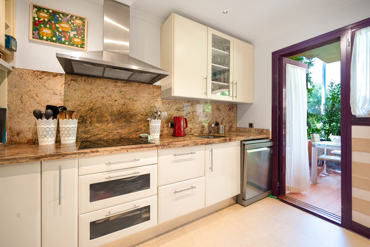 Penthouse te koop in Marbella | 5 slaapkamers H5465002
