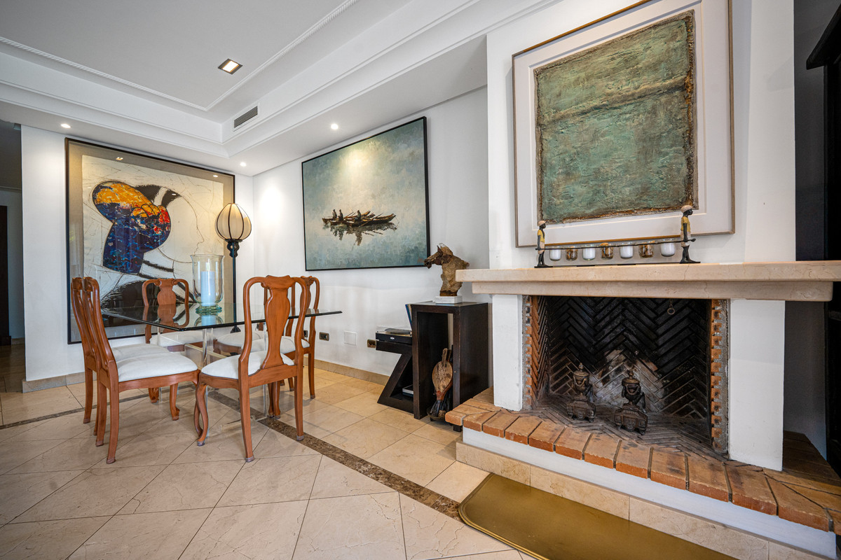 Penthouse te koop in Marbella | 5 slaapkamers H5465002