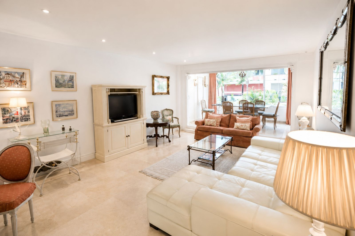 Appartement te koop in Marbella | 2 slaapkamers H5467846
