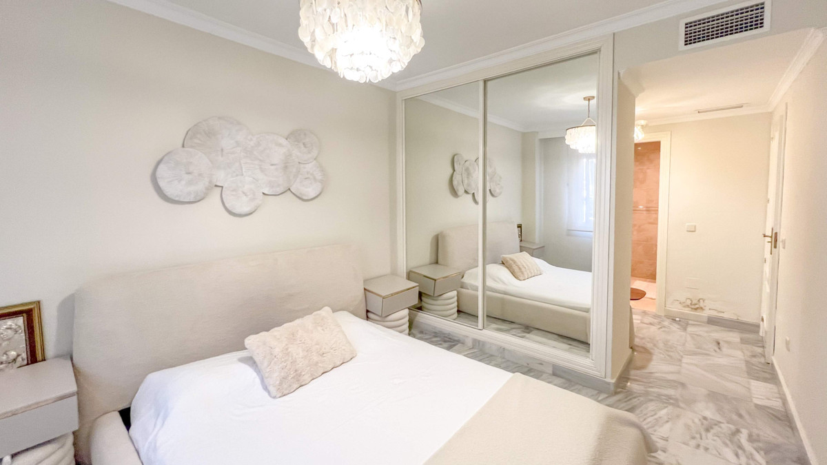 Appartement te koop in Marbella | 2 slaapkamers H5470645